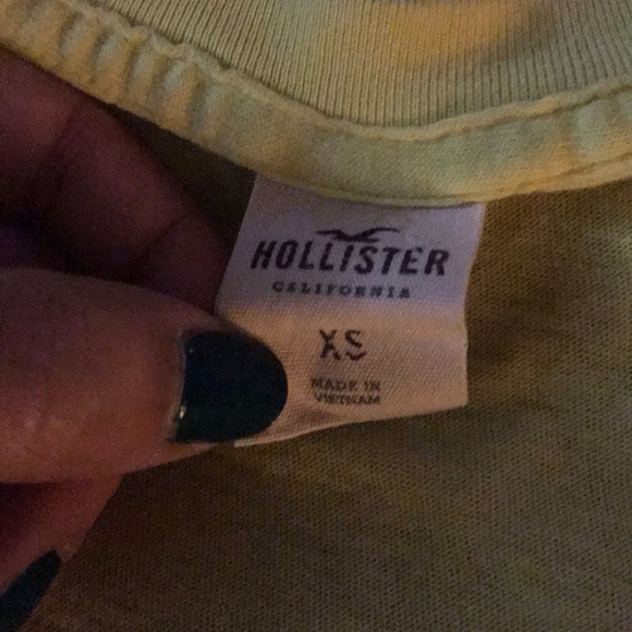 Hollister Shirt - Picture 2 of 2